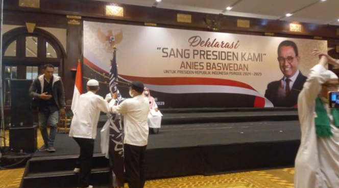 Polisi Sita Bendera Tauhid di Acara Deklarasi Anies Capres 2024 di Jakarta